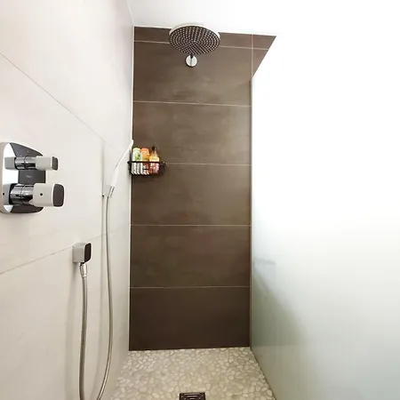 Apartman Bohemenest-terminal-apartment *